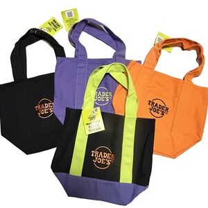 SET OF ALL 4 Trader Joes Halloween Themed Tote Bags! (the CUTEST Colors!)